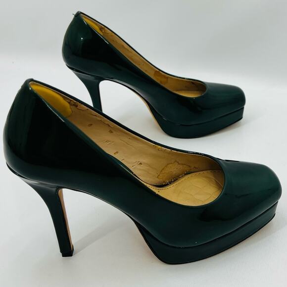 Antonio Melani Hunter Green Patent Leather Pump - Picture 4 of 10